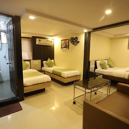 Hotel Happyland Mumbai  Kamer foto