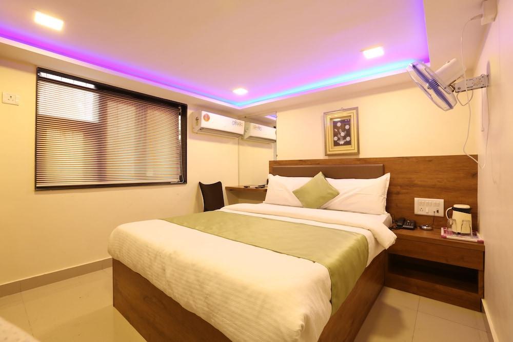 Hotel Happyland Mumbai  Buitenkant foto