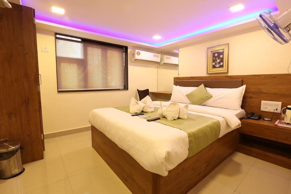 Hotel Happyland Mumbai  Buitenkant foto