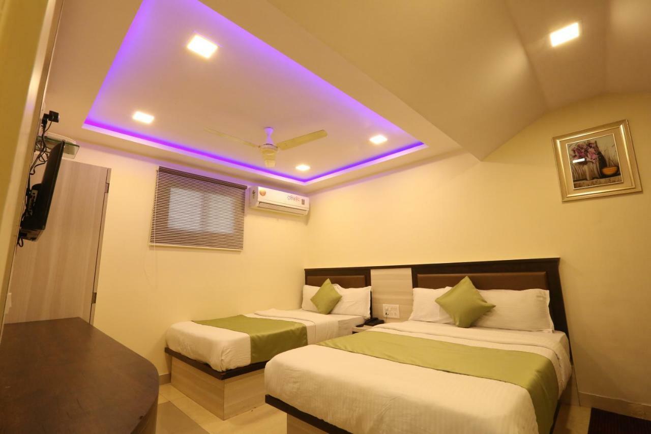 Hotel Happyland Mumbai  Buitenkant foto