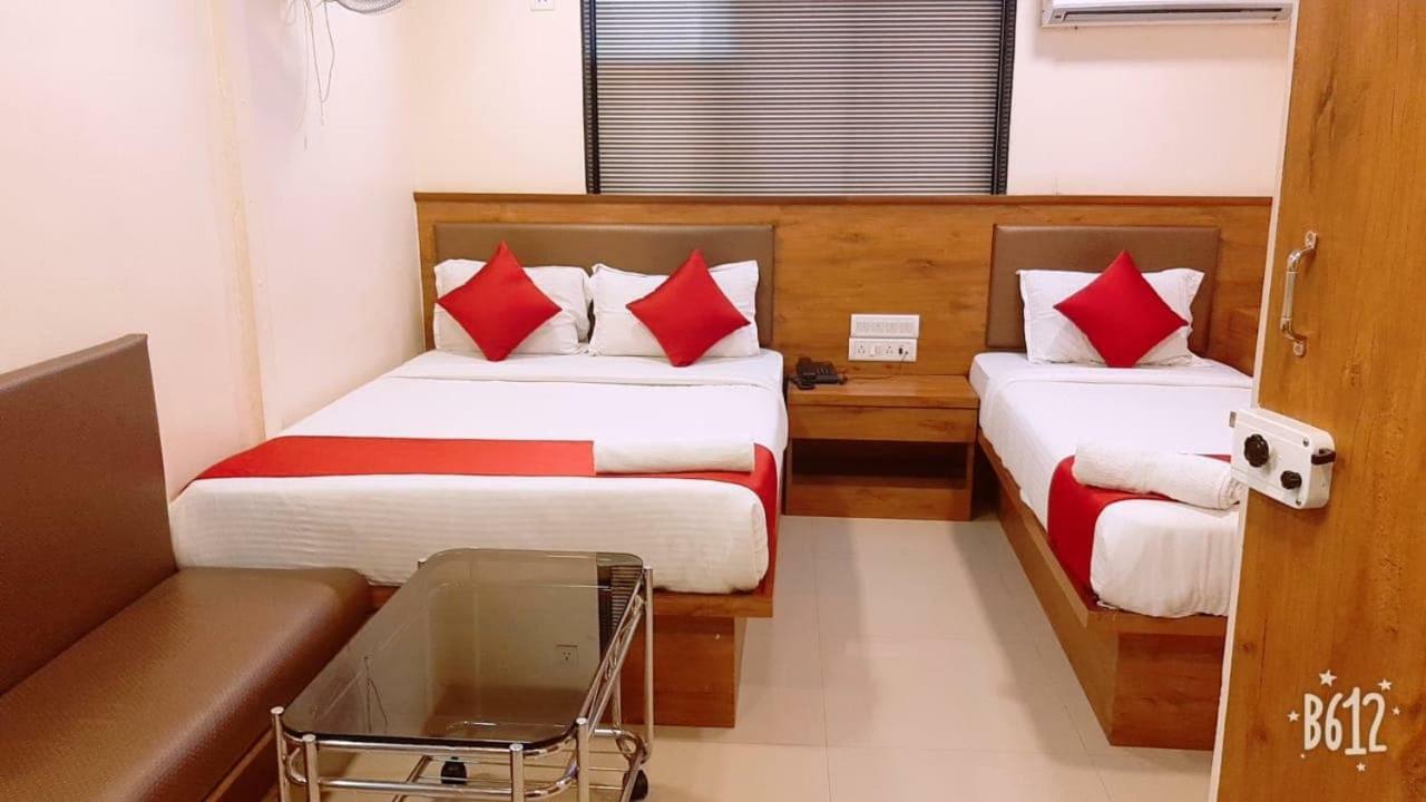 Hotel Happyland Mumbai  Buitenkant foto
