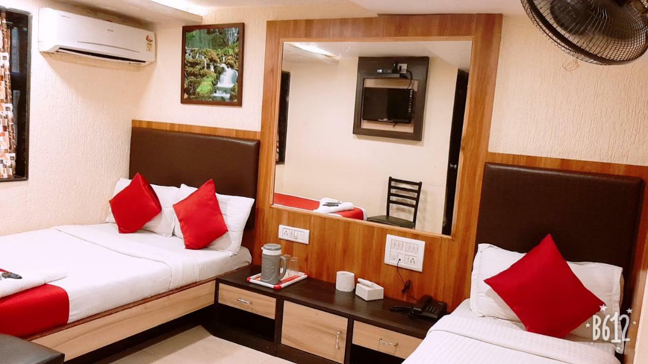 Hotel Happyland Mumbai  Buitenkant foto