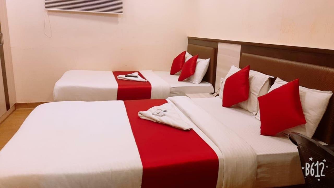 Hotel Happyland Mumbai  Buitenkant foto
