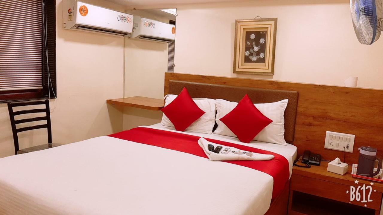 Hotel Happyland Mumbai  Buitenkant foto