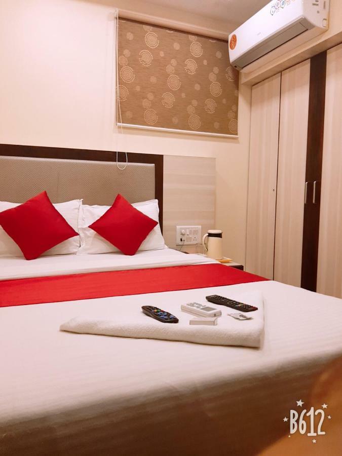 Hotel Happyland Mumbai  Buitenkant foto