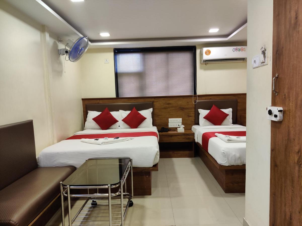 Hotel Happyland Mumbai  Buitenkant foto